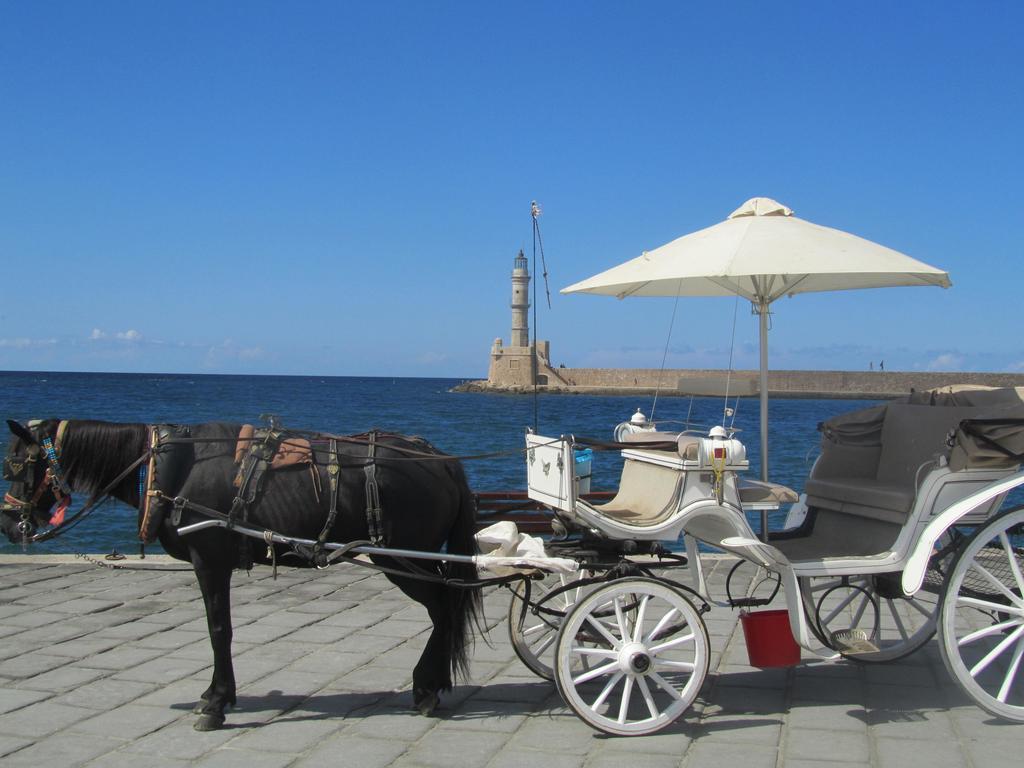 Economy Studio Apartments Chania  ภายนอก รูปภาพ